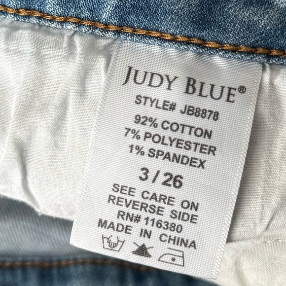 Judy Blue Boyfriend Fit Distressed Jeans Women’s Size 3/26 Light Wash JB8878 - Picture 5 of 6